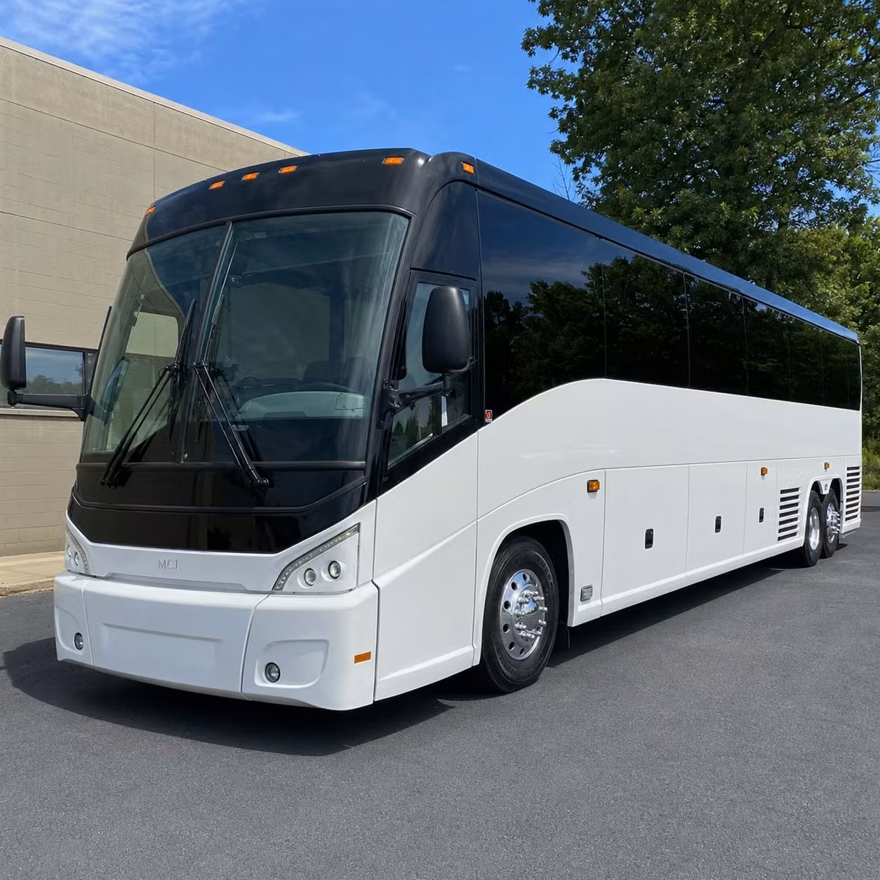 coachbuslongmont com lets you book corporate and convention transportation from longmont without the runaround