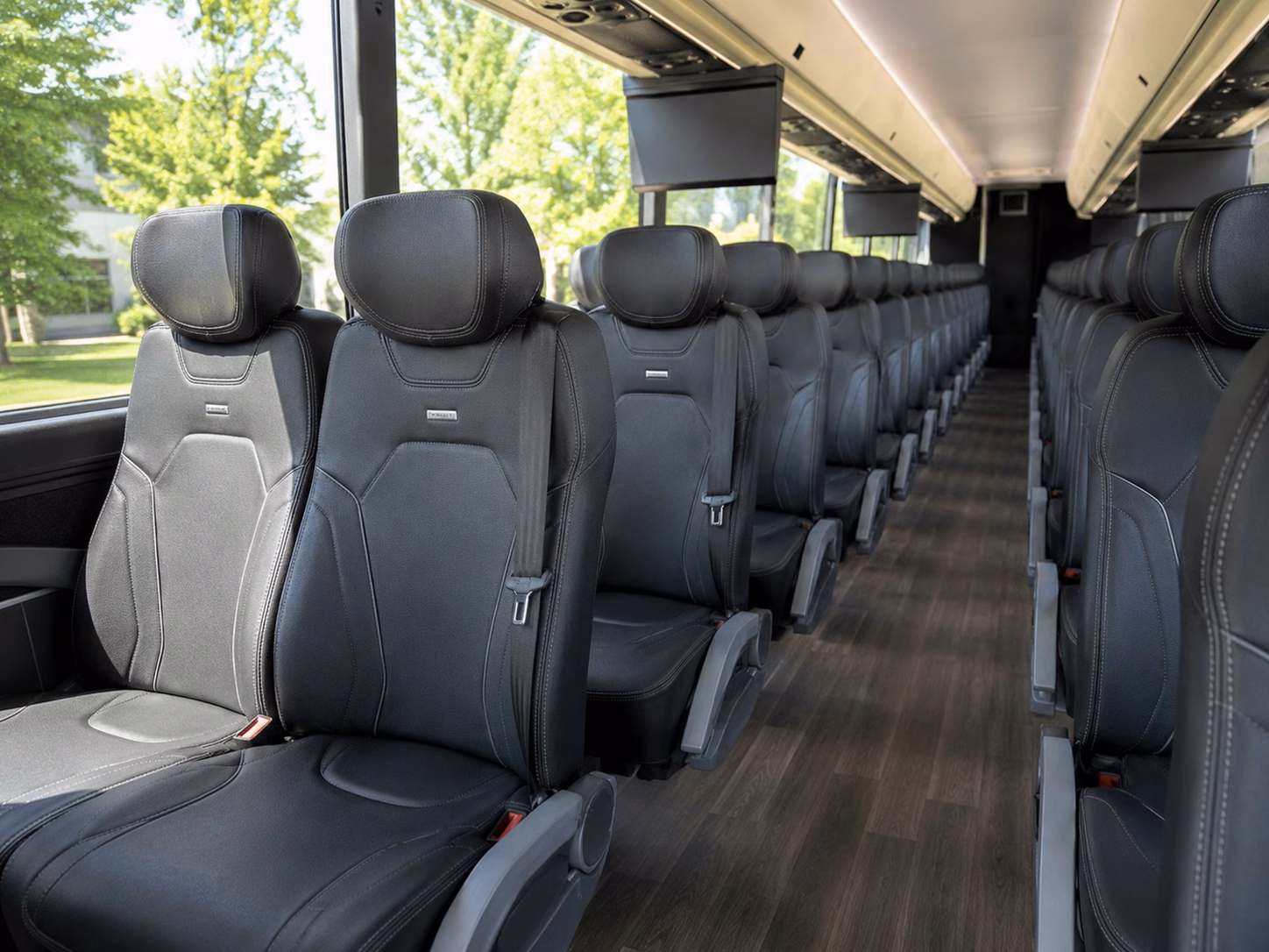 guest shuttles from denver international airport to longmont wedding hotels