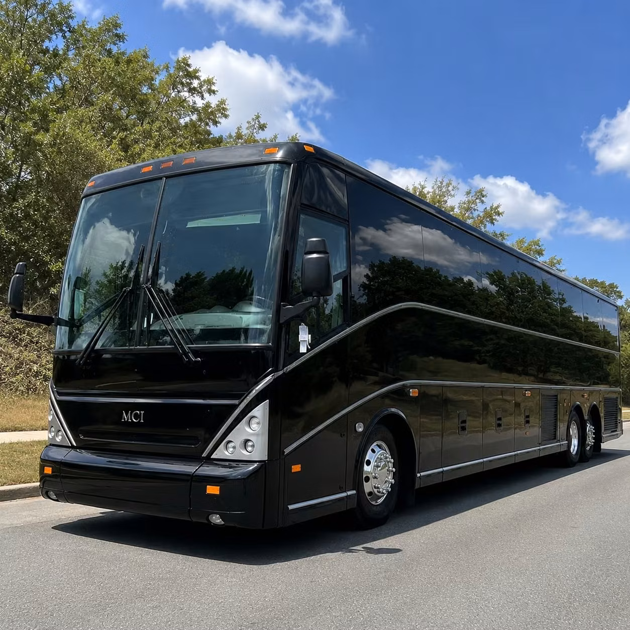 longmont employee shuttle services for daily commuters and office campuses