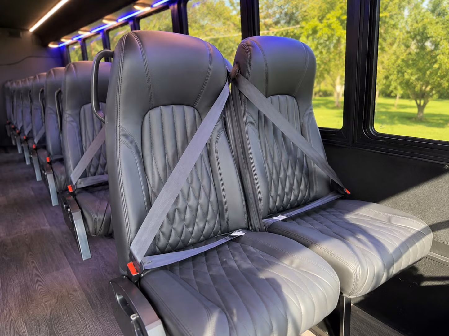 minibus and charter bus rentals for longmont youth organizations and performing arts trips